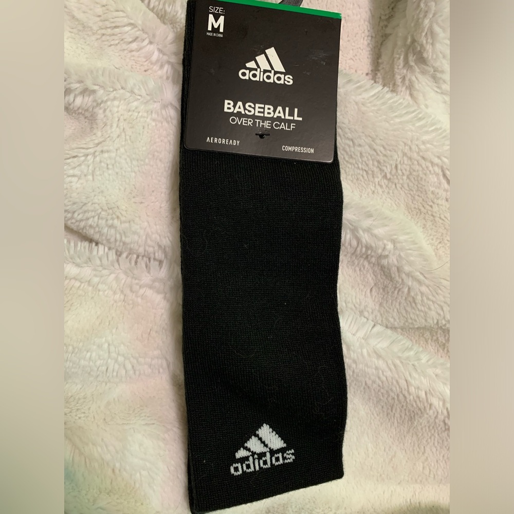Men’s med 5-8.5 baseball sock compression over the calf nwt